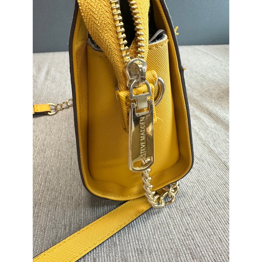 Steve Madden Yellow Crossbody Bag Chain Strap Gold Hardware Saffiano Leather - Picture 4 of 6